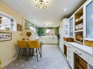 Dining Kitchen- click for photo gallery